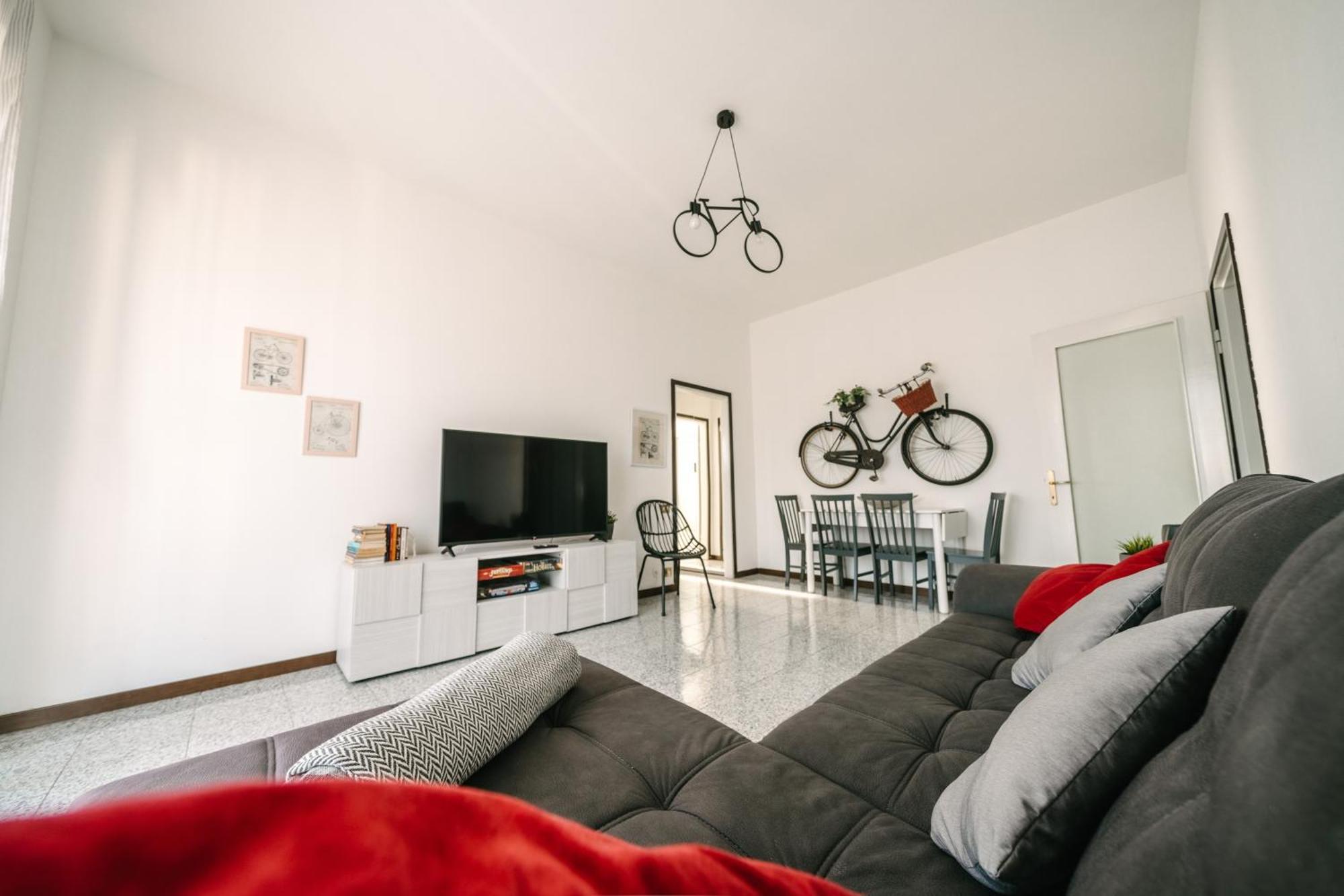 Como Bike & Family Apartment Buitenkant foto